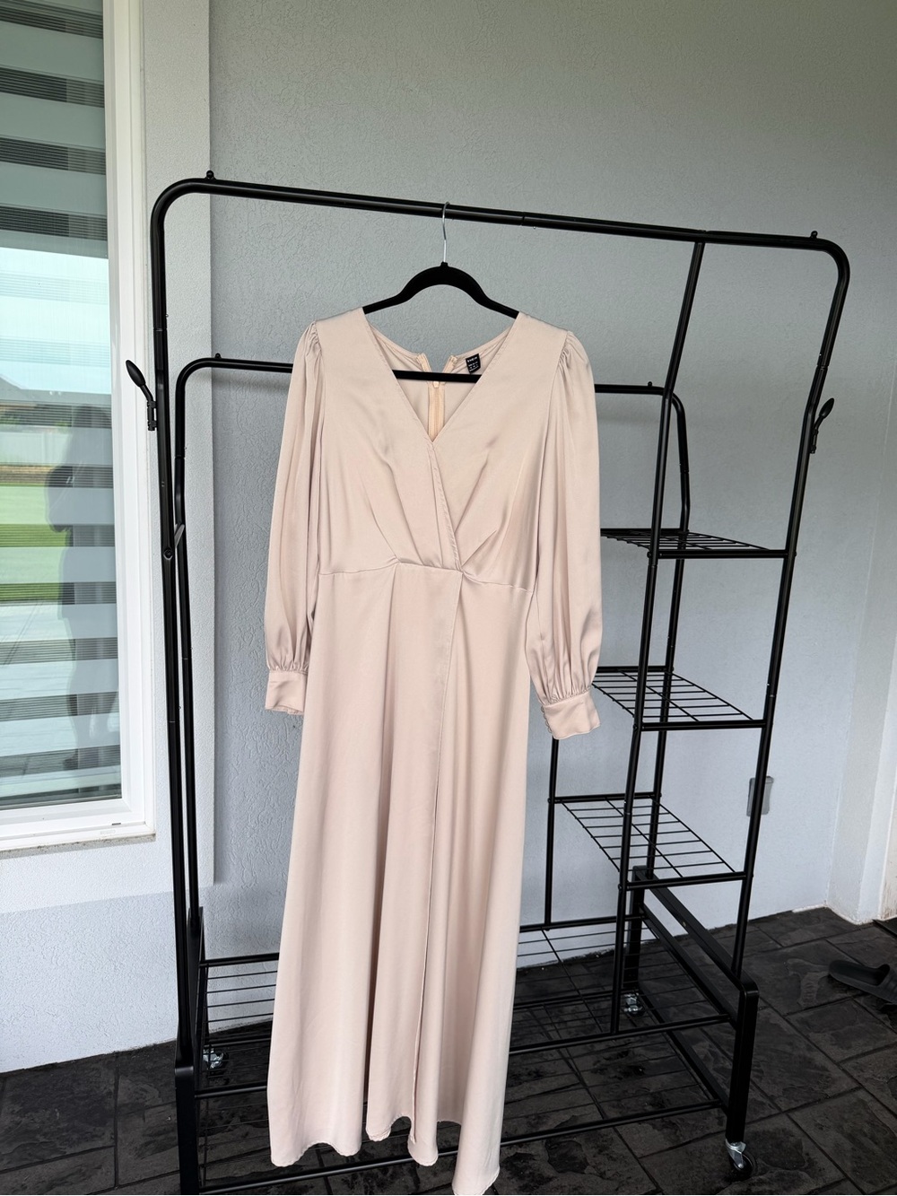 SHEIN Light Beige Long Sleeve V-Neck Maxi Dress